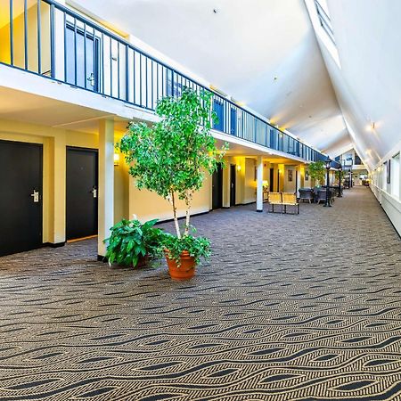 Quality Inn & Suites Garden Of The Gulf Summerside Esterno foto