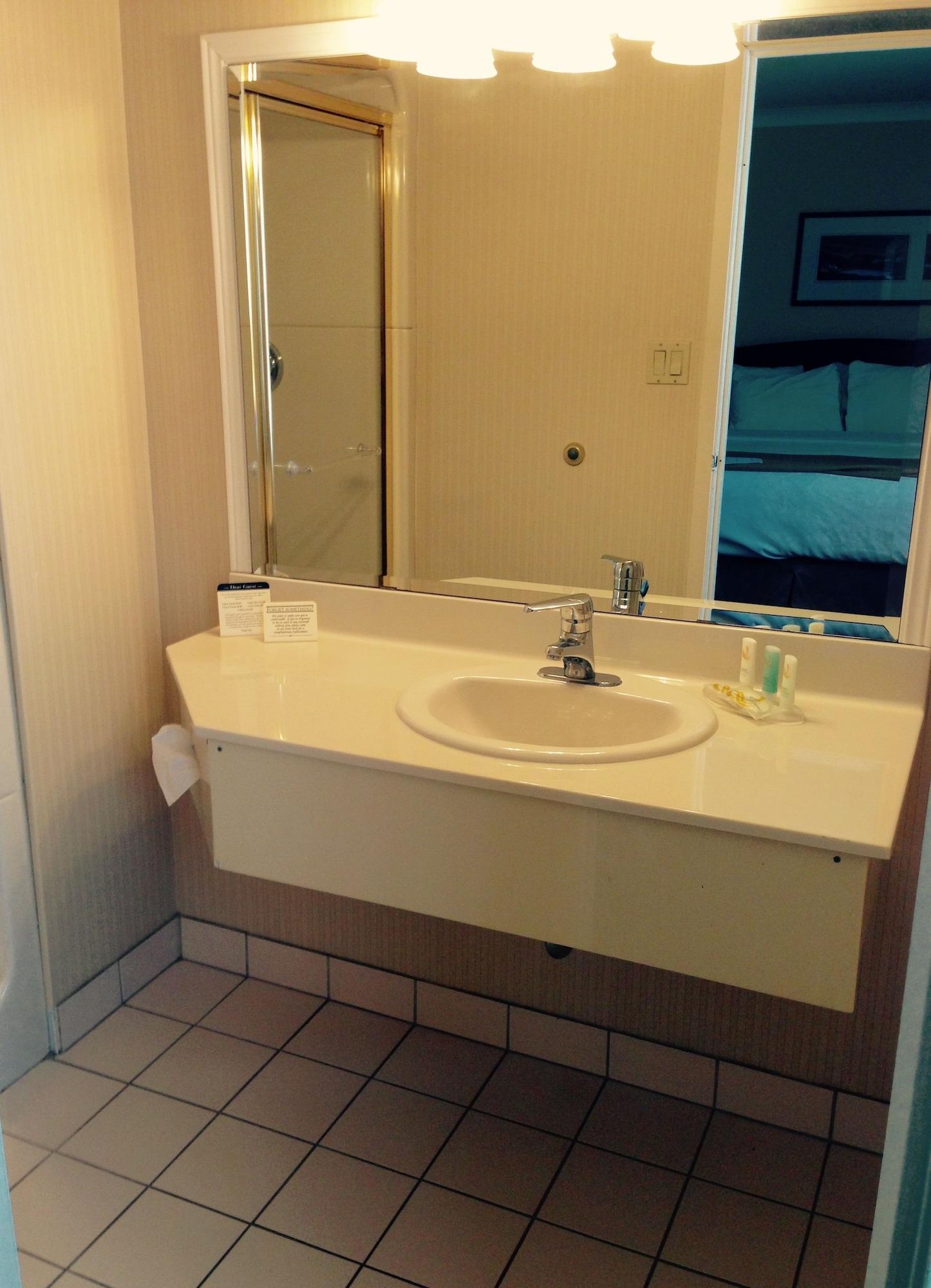 Quality Inn & Suites Garden Of The Gulf Summerside Esterno foto