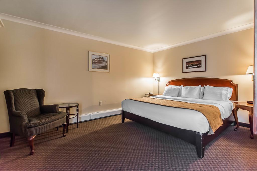 Quality Inn & Suites Garden Of The Gulf Summerside Esterno foto