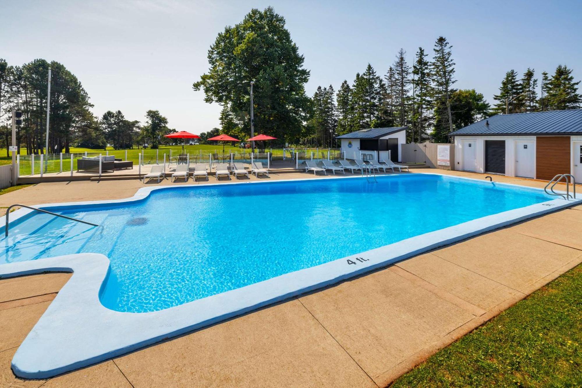 Quality Inn & Suites Garden Of The Gulf Summerside Esterno foto