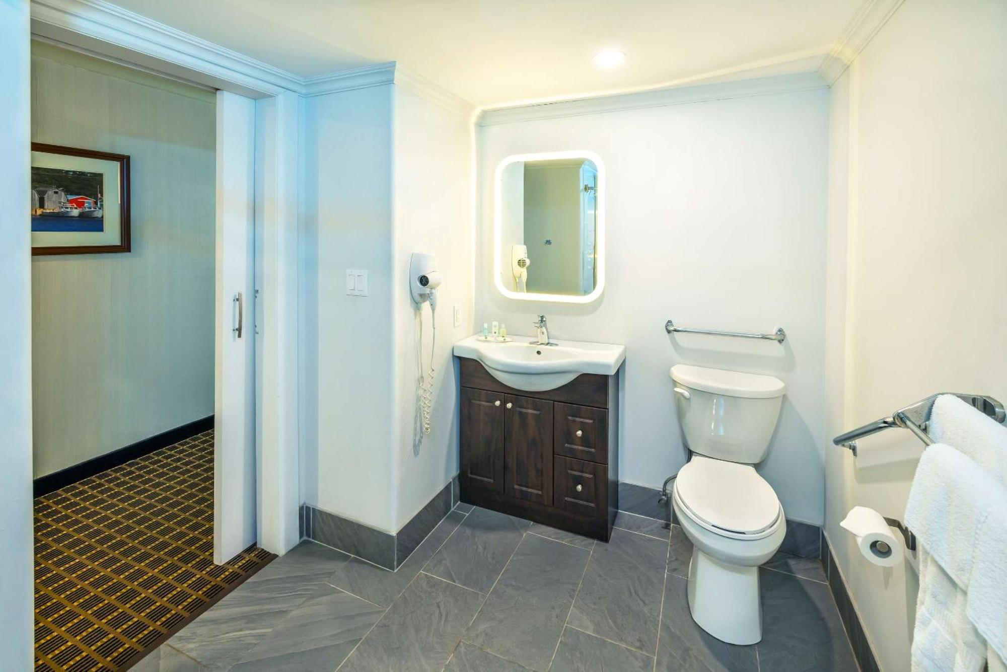 Quality Inn & Suites Garden Of The Gulf Summerside Esterno foto