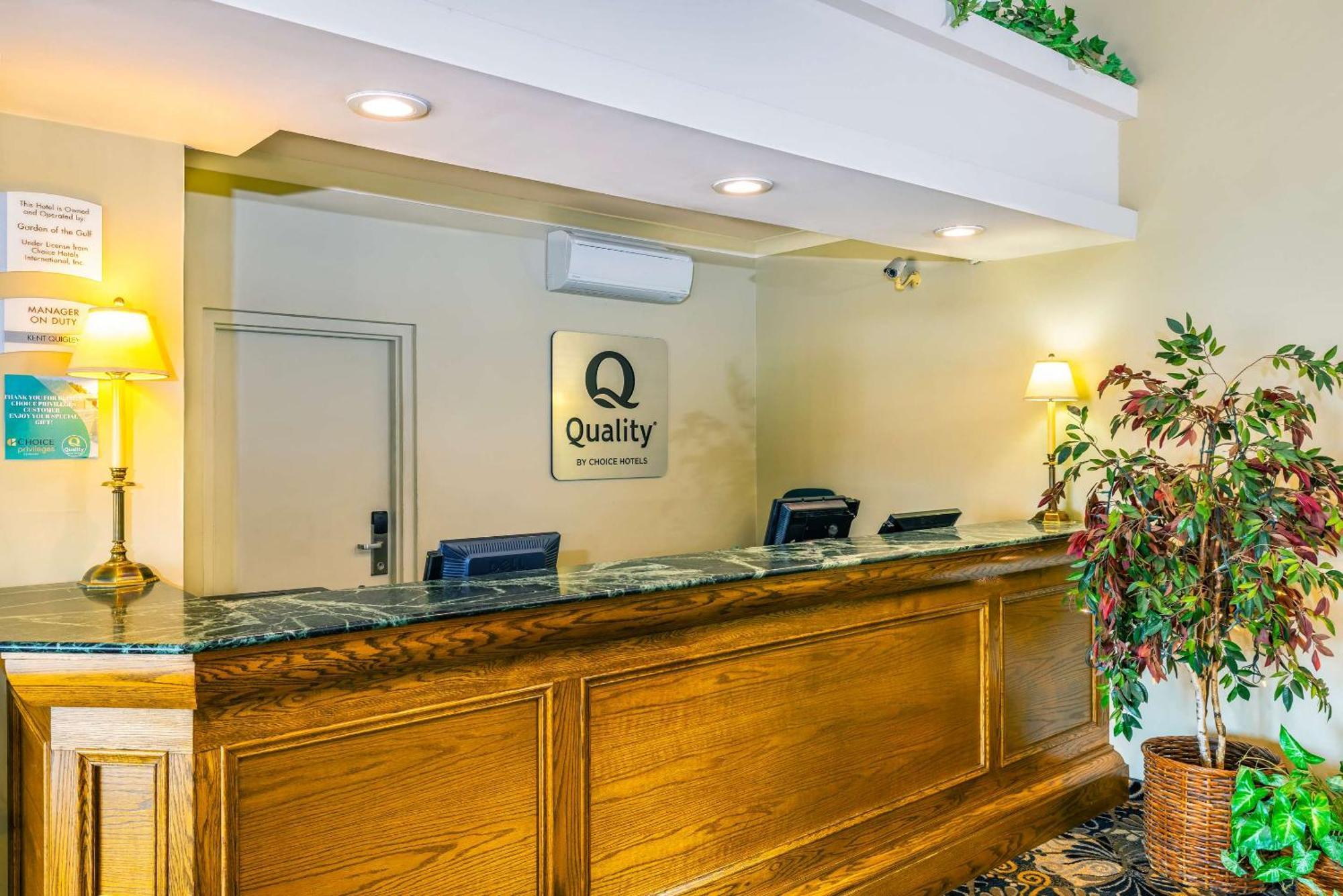 Quality Inn & Suites Garden Of The Gulf Summerside Esterno foto