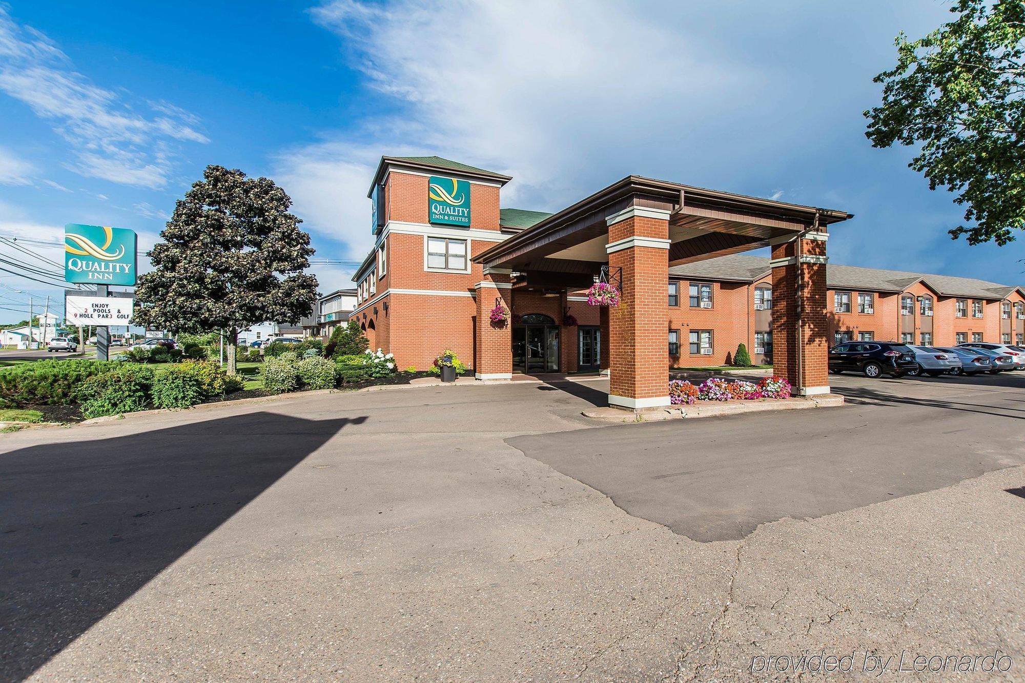 Quality Inn & Suites Garden Of The Gulf Summerside Esterno foto