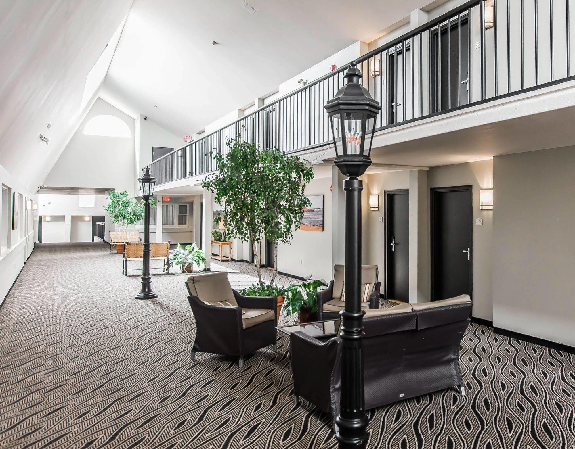 Quality Inn & Suites Garden Of The Gulf Summerside Esterno foto