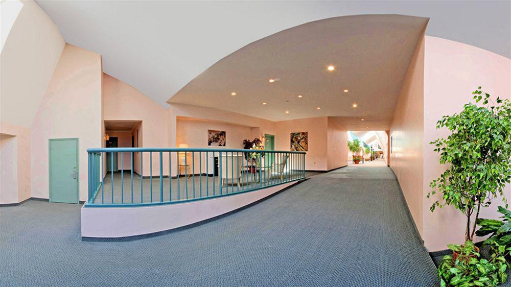 Quality Inn & Suites Garden Of The Gulf Summerside Esterno foto